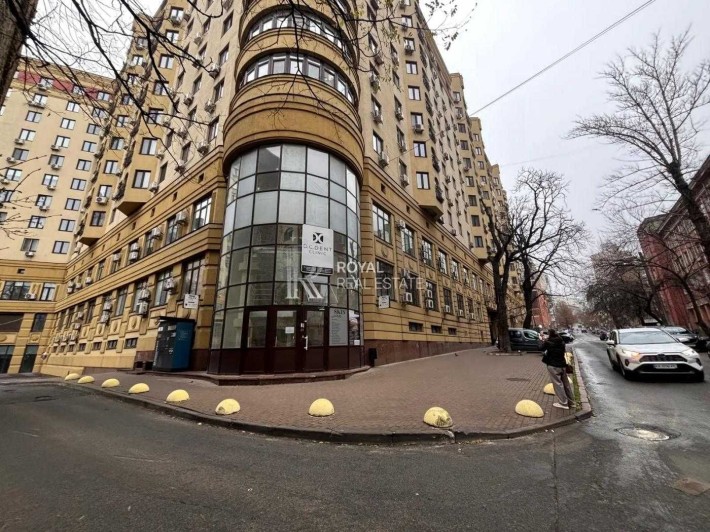 Оренда Офіс Меблі Інвертор Метро 5кабінетів 150м2 ремонт - фото 1