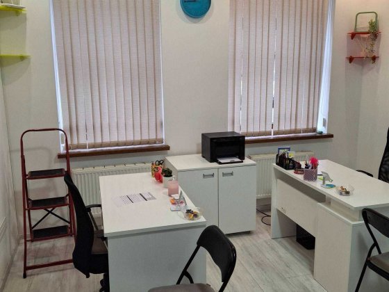 Оренда офіс, салон, курси  з меблями ! Центр  ! Не дорого! ТЕРМІНОВО Львов