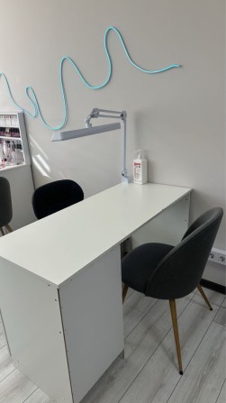 Оренда робочого місця для майстра манікюру - фото 1