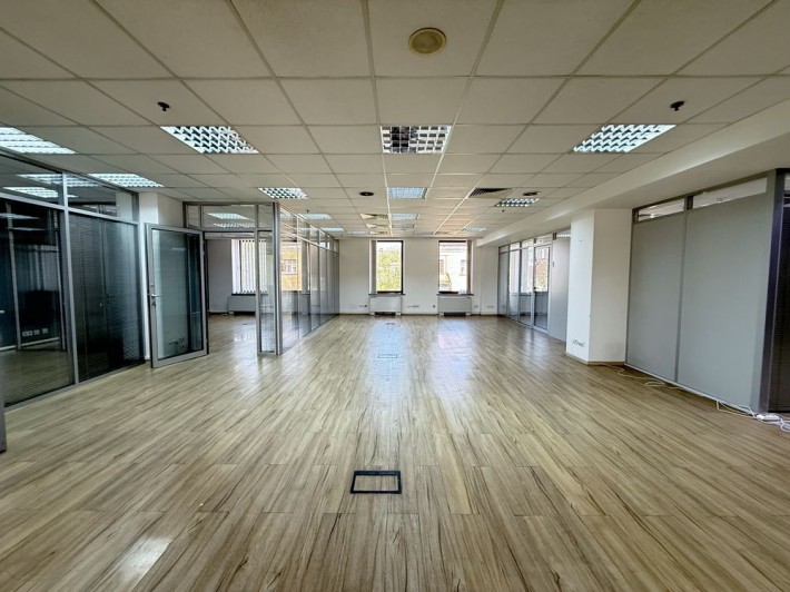 Здам Без%‼️Офіс з ремонтом.ул.Б.Хмельницького,Золоті Ворота,Театральна - фото 1