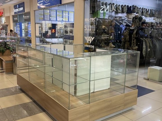 Здам в оренду острів в ТЦ Нагорка Днепр