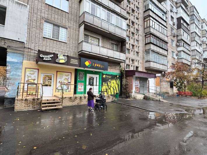 Пр.Корабелів Октябрське 13 кв.м. гарна локація окремий вхід - фото 1