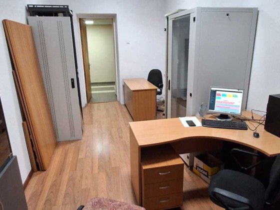 Мебльований офіс 18м.кв. Центр / Палац Україна ЕЛЕКТРИКУ НЕ ВИМИКАЮТЬ! Київ