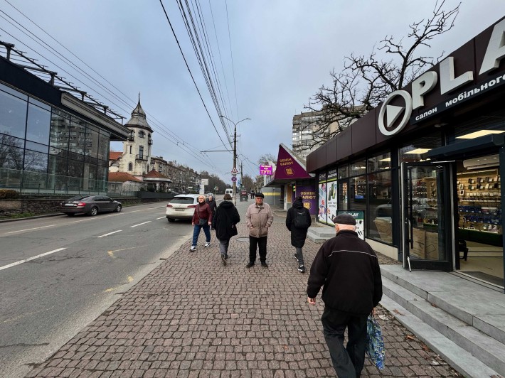 Пр.Центральний/зуп.Соборна 36кв.м. прямо на зупинці ТОПмісце прохідняк - фото 1