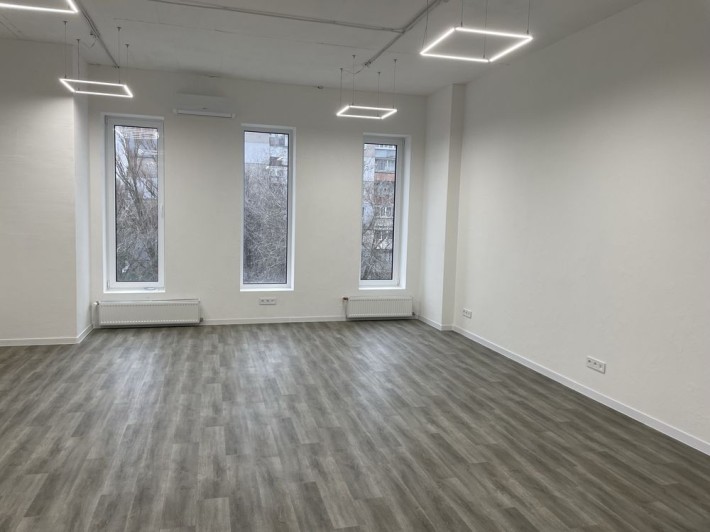 Сдам офис 48кв.и 117 кв.новострой БЦ Комфорт Сити - фото 1