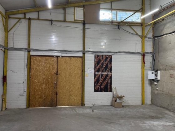 Сдам 268 кв.Приднепровск под производство, склады.