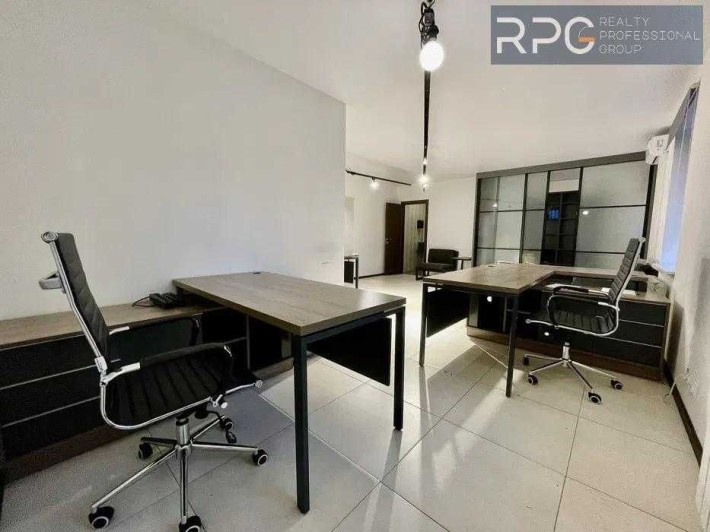 Оренда офісу 42м2, ПРЕОБРАЖЕНСЬКА 23 мебльований, свіжий ремонт, без % - фото 1