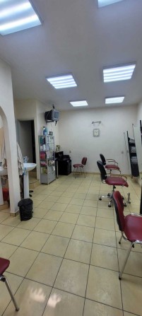 Оренда салона краси, пр.Металургів. - фото 1