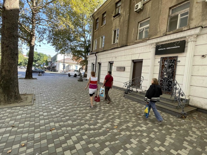 Центр Московская/Спасская 80 кв.м.фасад бойкое место цена 35000грн/мес - фото 1