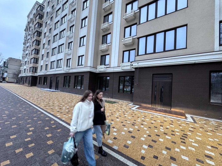 Центр Садова приміщення 105 кв.м. новобудова фасад гарне місце - фото 1