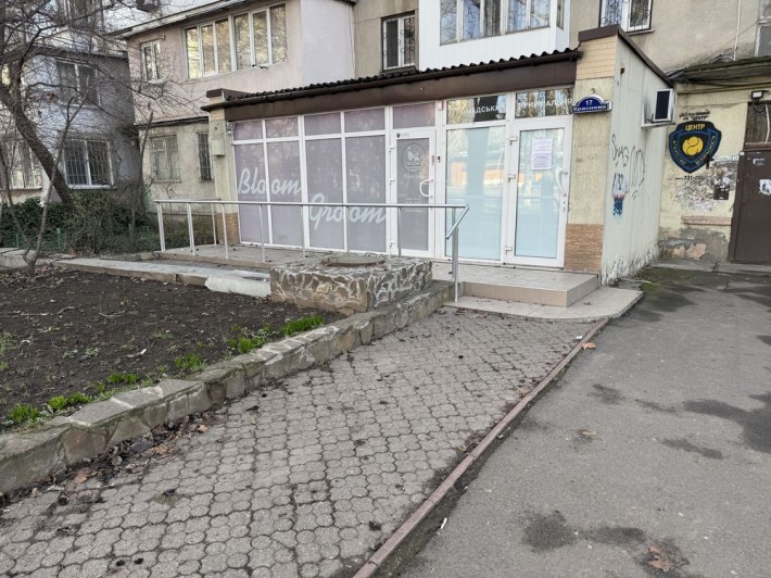 Нежилое помещение - фото 1