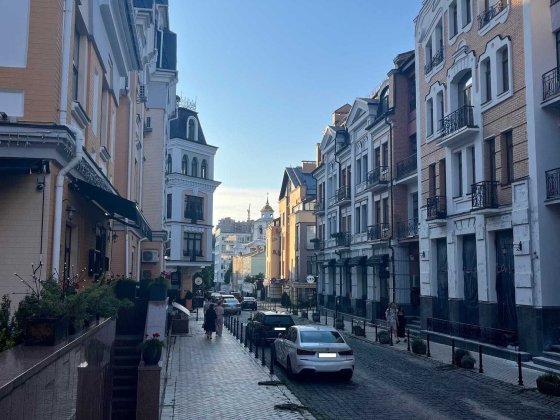 Здам фасадне приміщення 72м 1 пов Воздвиженська 16-А Поділ Київ