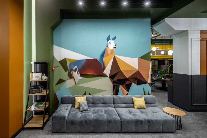 Офіс із стильним дизанерським ремонтом від власника - фото 1