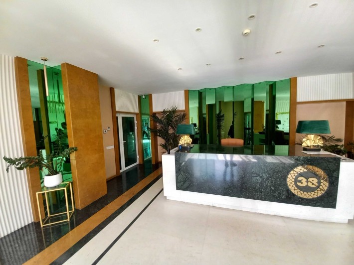 Здам офіс Метро Університет, Олімпійська, Центр Жилянська 68 БЦ Кадорр - фото 1