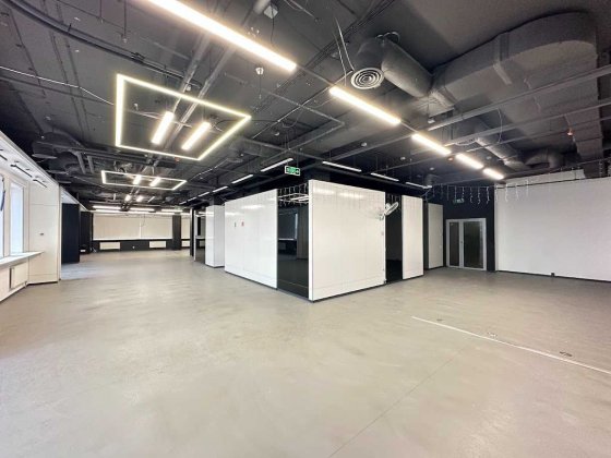 Без %! Оренда креативного офісу опен-спейс в бізнес центрі (550 кв.м.)