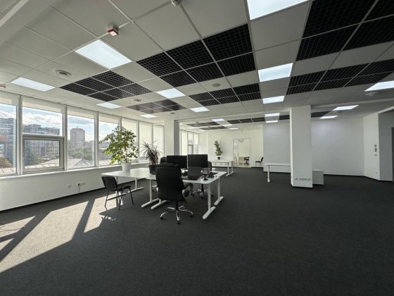 Сдам офис в центре, Артема, 411 м2 Днепр