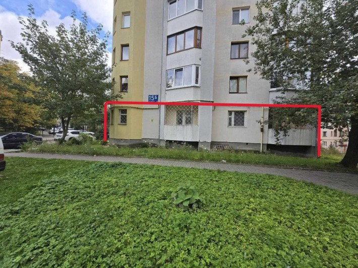 Оренда офісу з фасадними вікнами на Сихові по вул. Драгана, 15б - фото 1