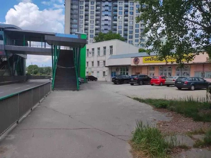 Оренда приміщення вільного призначення 15-60 м², Жилянська вул., 148 - фото 1