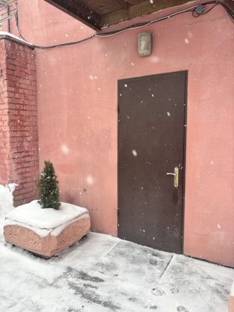 Офіс 35 кв.м з окремим входом з вулиці - фото 1