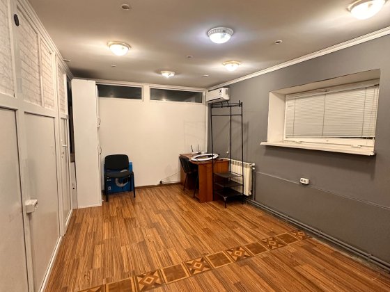 Сдам помещение 16 м2 Таирова. Свет есть всегда. Цена с коммуналкой. Одеса