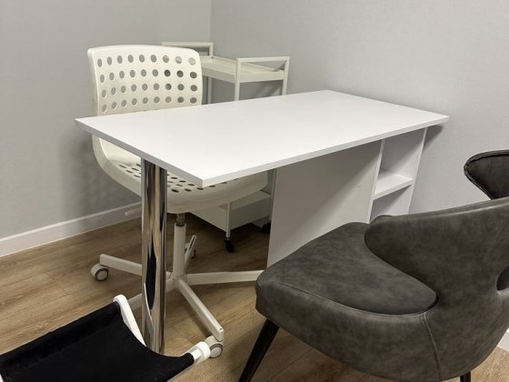 Оренда для майстра манікюра, ЖК Варшавський