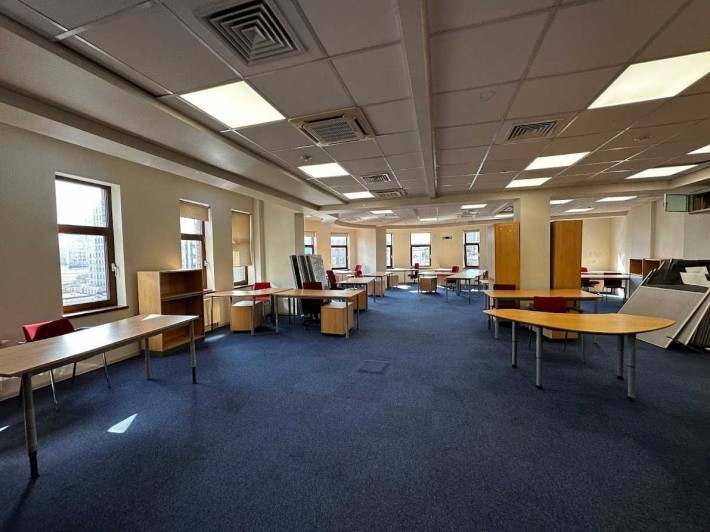 Без%! Оренда офісу в БЦ вул.Саксаганського, м.Льва Толстого (250 м.) - фото 1