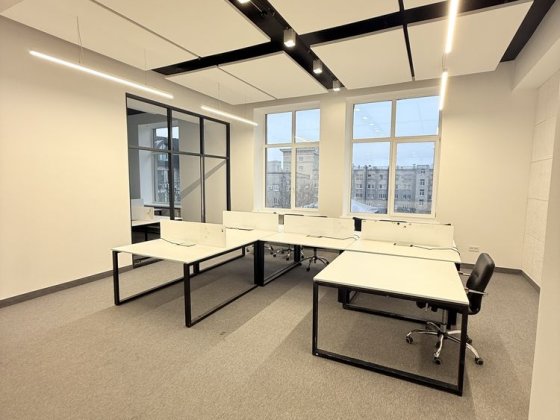 Оренда презентабельного офісу в 1 хвилині від метро Університ Харків