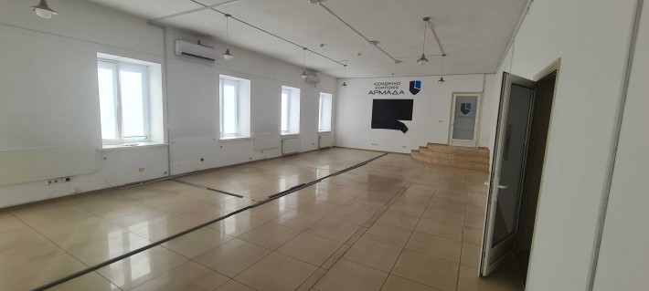 Оренда офісу 306 кв.м. вул. Погранична. Без комісійних - фото 1