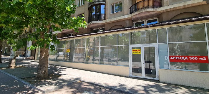 Оренда цокольного приміщення 416кв.м, ріг Соборна/Вадима Благовістного - фото 1