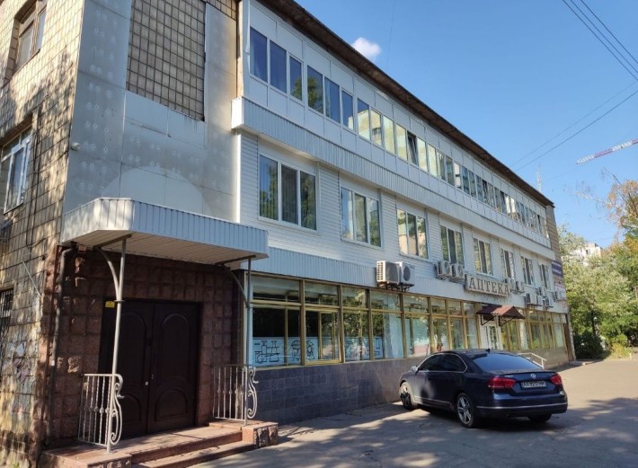 Сдам офис Шолом Алейхема 3, рынок Юность 200 метр, м Черниговкая 5 мин - фото 1