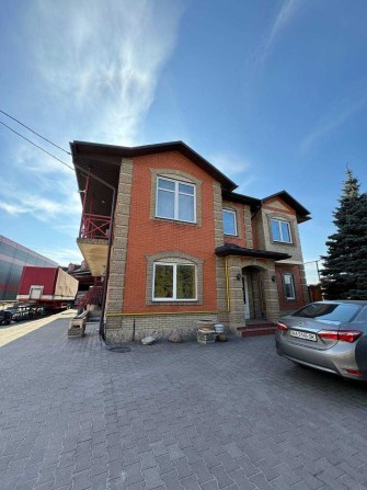 Здається в оренду 2-х поверхове офісне приміщення 273,4 кв.м. - фото 1