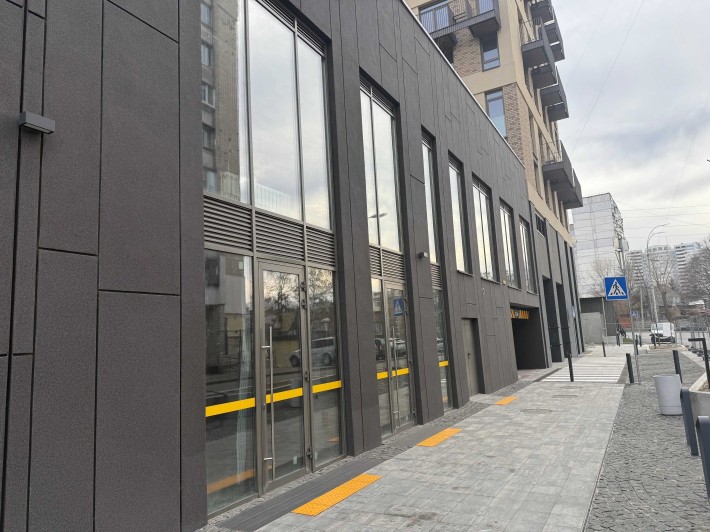 Оренда фасадного приміщення жк Будинок на Вавилових - фото 1