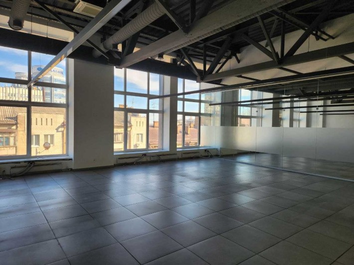 Сдам офисное помещение (этаж), в самом центе Днепра, БЦ Фабрика - фото 1