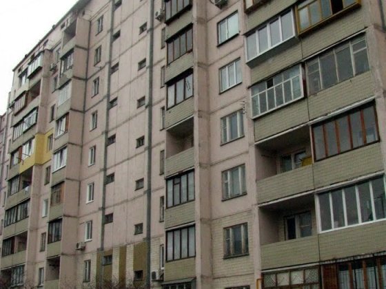 Продаж 1-к вул. Лариси Руденко 8 Київ