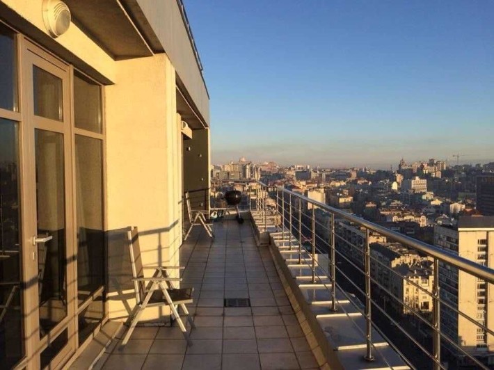 Офіс Бізнес Центр Олімпійський Велика Васильківська 72 м.Олімпійська - фото 1