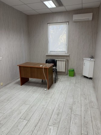 Здається тепле Приміщення , кабінет лікаря , або косметичний кабінет - фото 1