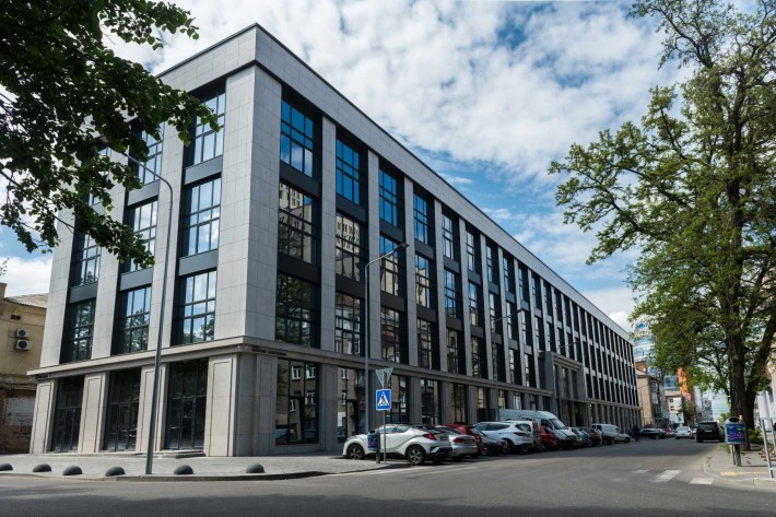 Сдам офис в БЦ Фабрика на Баррикадной 7. 405 м2 - фото 1