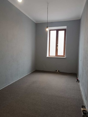 Оренда кімнати під кабінет тощо на Плуговій. Без комісії. - фото 1