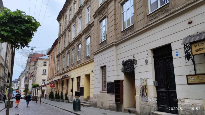 Оренда офіс вул.Сербська (пл.Ринок, історичний центр), 2 ізол.кімнати - фото 1