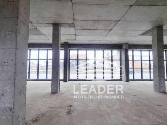 Сдам ФАСАДНЕ Приміщення-ПАНОАМНІ ВІКНА-1-ша Лінія!Парковка!Ремонт! Агрономічне