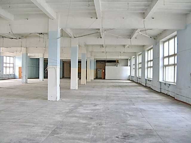 ОРЕНДА СКЛАДА 1 100 м2,виробничої будівлі(3 поверх), центр міста. - фото 1