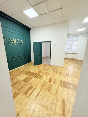 Оренда офісу з 2 кімнат в сучасному бізнес-центрі - фото 1