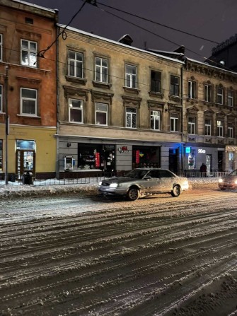 Оренда фасадного приміщення 230м2 вул Городоцька кут Шпитальна - фото 1