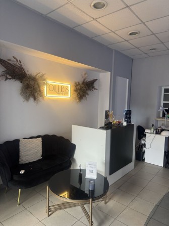 Здам в оренду місце перукарю-колористу на постійній остнові - фото 1