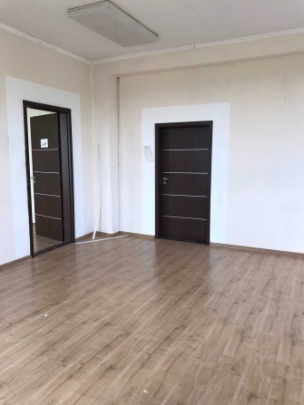 Оренда приміщень під офіс 83,30 кв.м. Львів. Паркова зона - фото 1