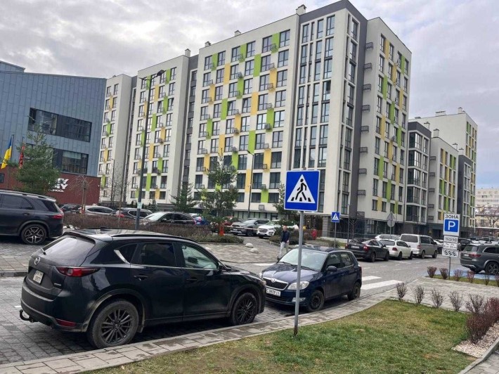 Оренда комерційного приміщення фасад, ЖК "Софіївка", Угорська, Львів - фото 1