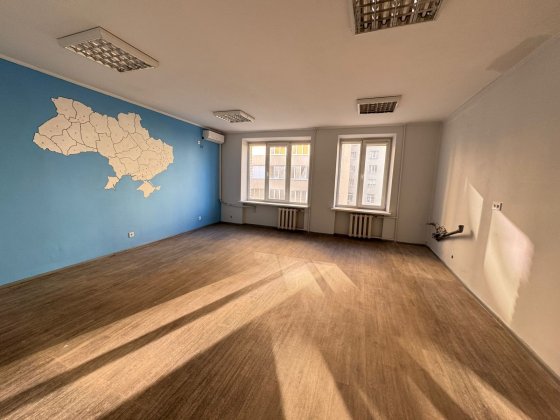 Без комісії !!! Салон краси, педікюру, косметолог. Залізнична 7 Львов