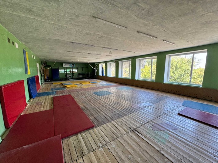 Театральна спортзал 370 кв.м. в/у гарне місце - фото 1