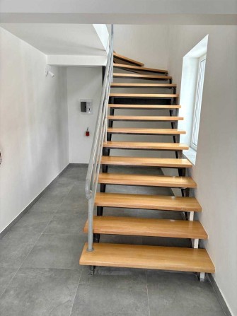 Оренда нежитлового двоповерхового будинку 90 м2 - фото 1