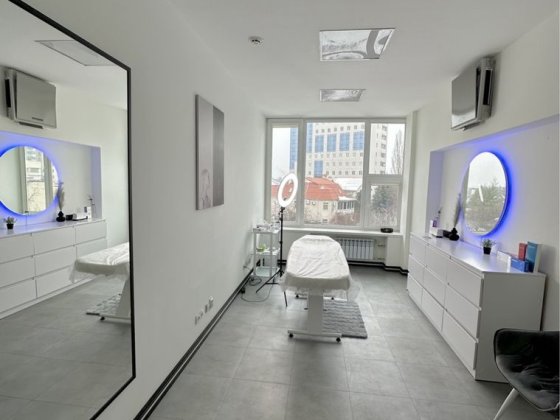 Терміново продам обладнаний кабінет або меблі Харьков